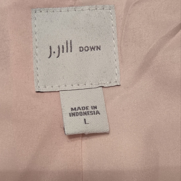 JJill Down-filled quilted pale pink puffer jacket Size Large - Picture 15 of 16